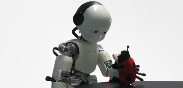 iCub - robô humanóide
